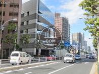 交通量の多い通りです