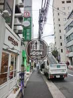 入口を出て左を見た様子