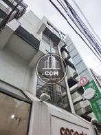 真下から見上げました