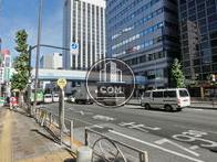第一京浜を挟んだ反対側は田町駅です