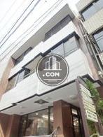 歩道から見上げた様子