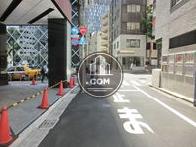 建物の側道