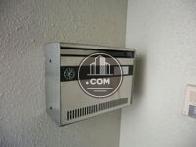 ダイヤルロック付きの郵便受け