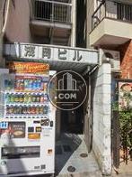 物件の正面玄関