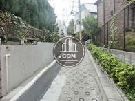 前面道路左側