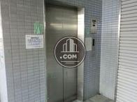 エレベーターが1基