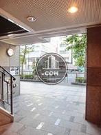 玄関内からのアングル