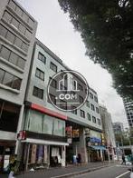 １階は飲食店が入居中