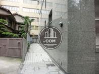 通用口への通路です