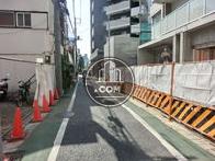 白山上交差点が近くにあります