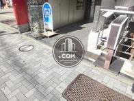 フラットに連結された床面
