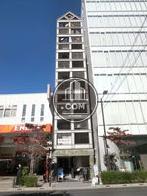 特徴のある立体的なデザインです