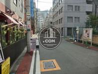 物件入口付近から見た周辺です