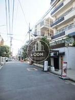 幅広い道路