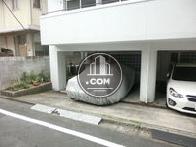 3台の駐車スペースがあります