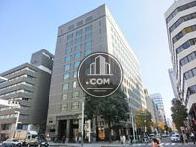 角地に建っています