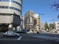 ファーレ立川北の交差点に面した物件です