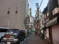 通用口側の通路です