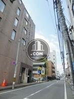 交通量の多い通り