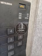 エレベーター6名乗り