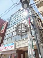 前面通りを一望出来ます