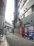 隣接する脇道