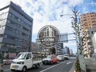 交通量の多い通り