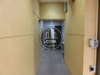 奥行きのあるエントランスです