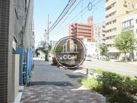 綺麗に舗装された歩道