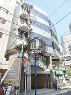 ガラス張りで構成