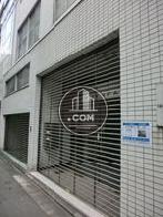 物件の正面玄関です