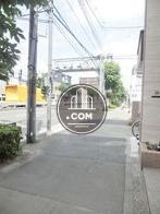 玄関前の歩道