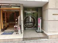 正面入口付近