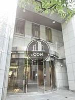 2フロア分吹き抜け仕様の玄関口