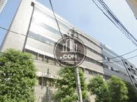 幅広い仕様のガラス窓を各フロアに設置しています