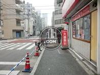 交差点に面す