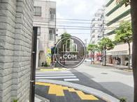 前面通りの様子