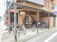 屋根付きの駐輪場