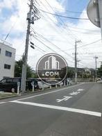 見晴らしの良い側道エリア