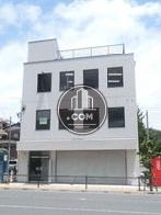 周囲に隣接する建物がございません