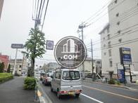 交通量の多い公道