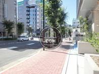 綺麗に舗装された歩道