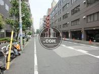 見通しの良い道路に面しています