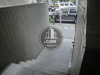 正面玄関から見た外の様子