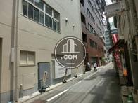 正面入口付近から見た周辺です