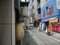 正面入口付近から見た周辺です