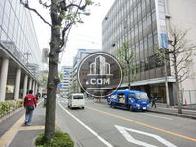街路樹のある街並み