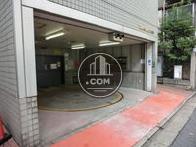 立体駐車場を完備