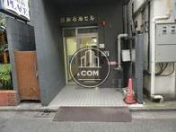 シンプルな入口