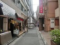 外堀通りから入った立地です